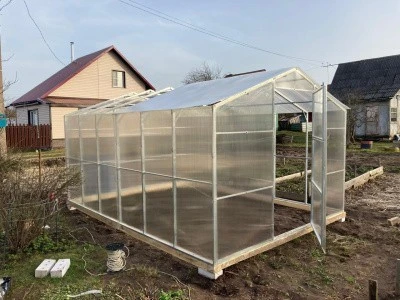 Купить Теплица "Домик" в Санкт-Петербурге.