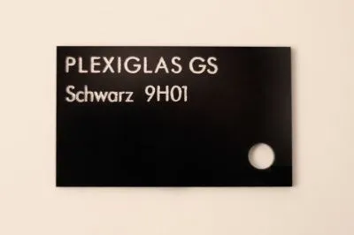 Купить Стекло органическое Plexiglas GS 9H01 3 мм в Санкт-Петербурге.